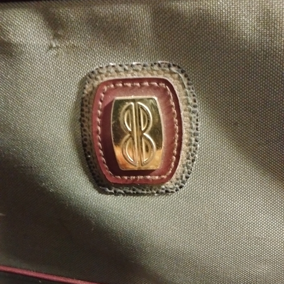 BB MEN GREEN CANVAS TRAVEL BAG $22. - Picture 3 of 13